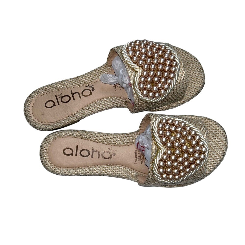 Aloha Woman's beige neutral open toe slider flat sandals pearl details Sz 37‎